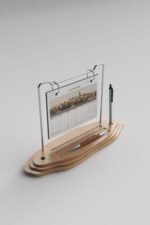 TA-13 Ahşap Masa Takvimi